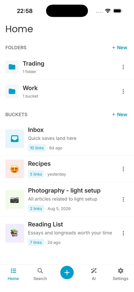 Home screen with two folders and a list of colourful buckets — Inbox, Recipes, Photography and Reading List — with their link counts