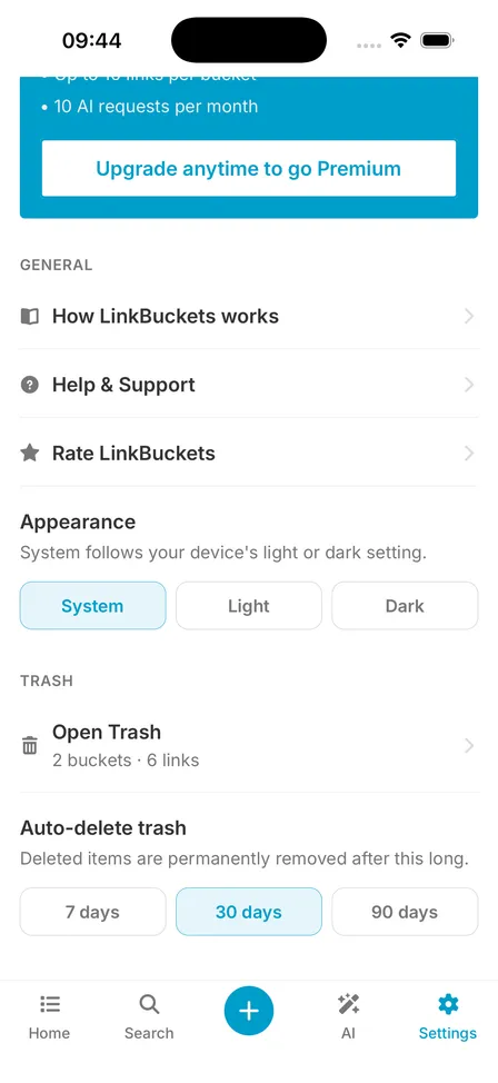 Settings screen with the General section, the System / Light / Dark appearance choice, and the Trash section with Open Trash and the 7 / 30 / 90 days auto-delete choice